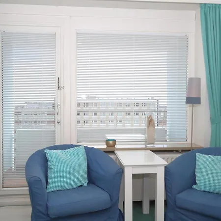 Haus-metropol-93-ob * Westerland